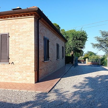 Valdiveltrica Villa Mondavio Bagian luar foto