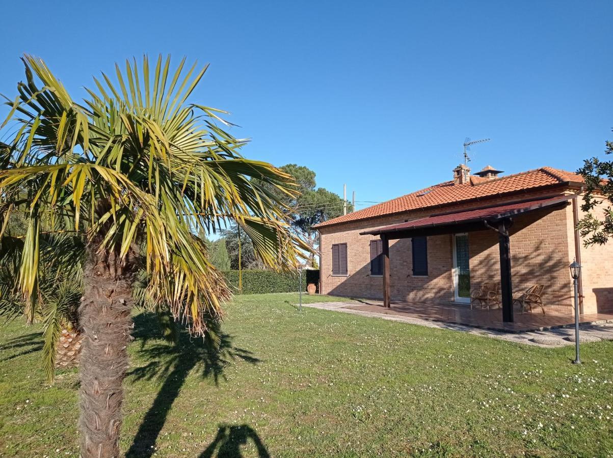 Valdiveltrica Villa Mondavio Bagian luar foto