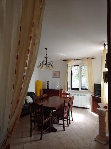 Valdiveltrica Villa Mondavio Bagian luar foto